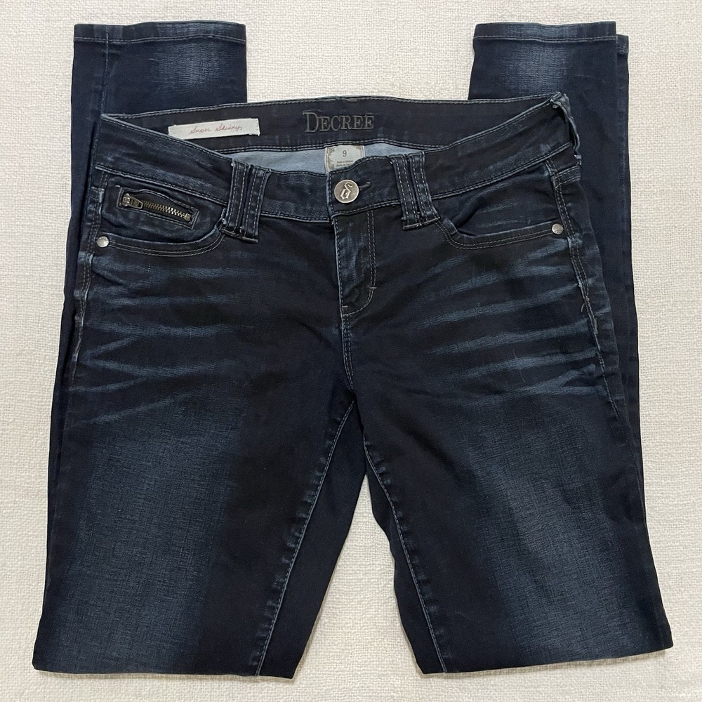 Decree juniors Size 9 super skinny jeans Dark Blue Denim Y2k Grunge Emo
